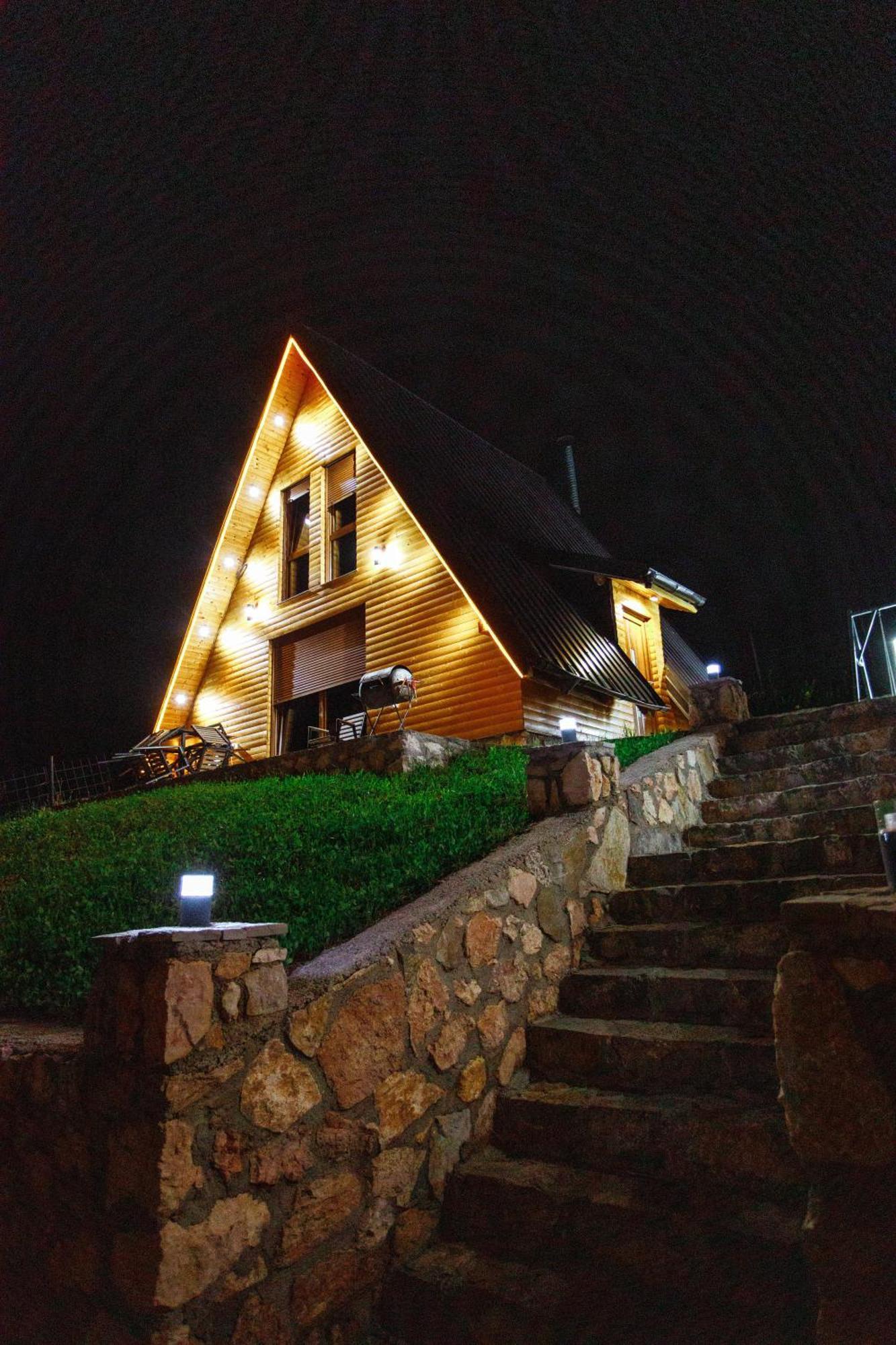 Villa Route Rugove Peje Exterior photo